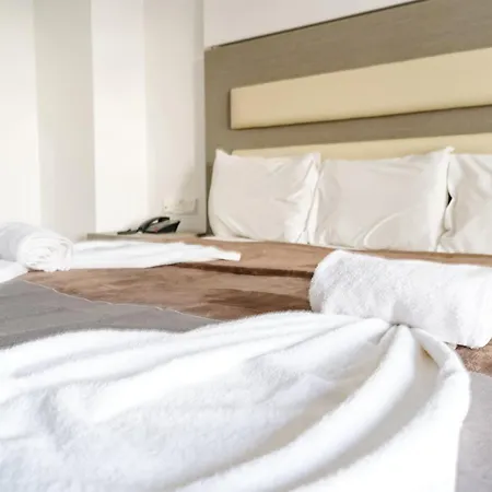 Captain Pier Hotel Protaras Extérieur photo